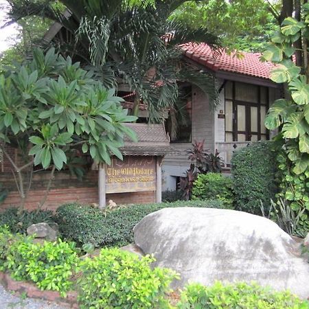 The Old Palace Resort Klong Sa Bua Ayutthaya Eksteriør bilde