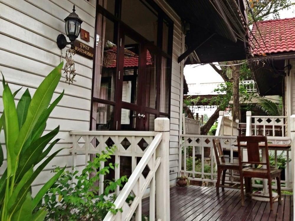 The Old Palace Resort Klong Sa Bua Ayutthaya Eksteriør bilde