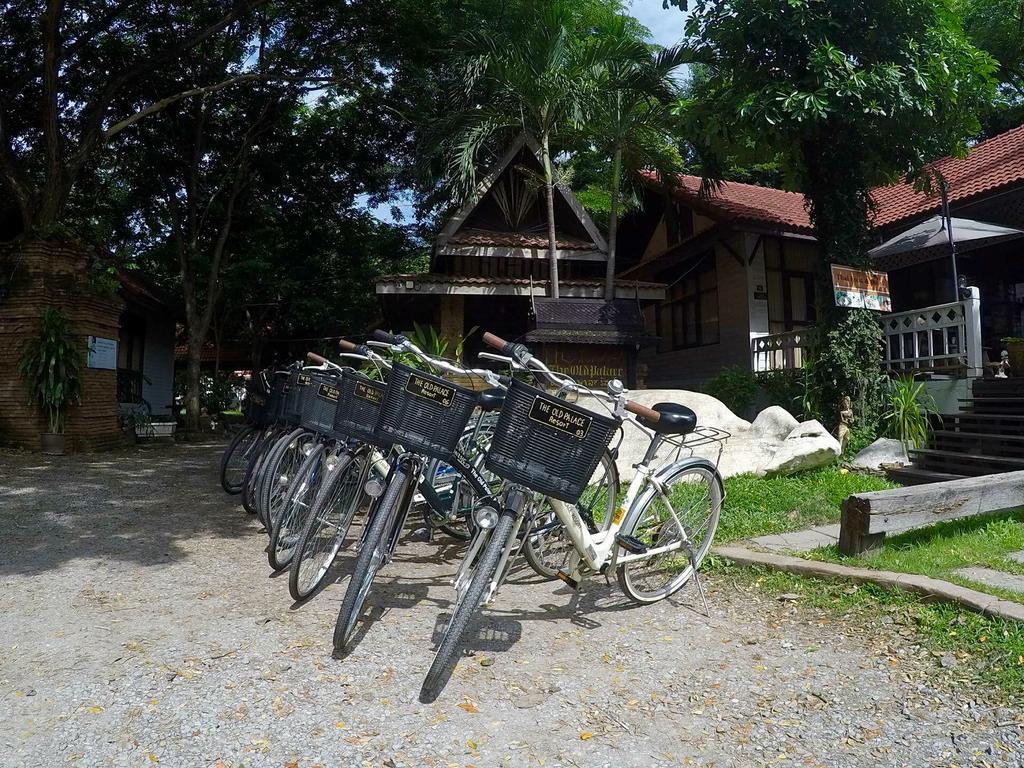 The Old Palace Resort Klong Sa Bua Ayutthaya Eksteriør bilde